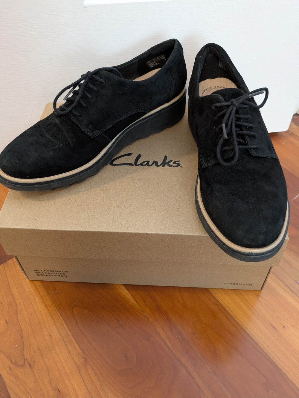 Clarks Ultimate Comfort Collection Black Suede Shoes